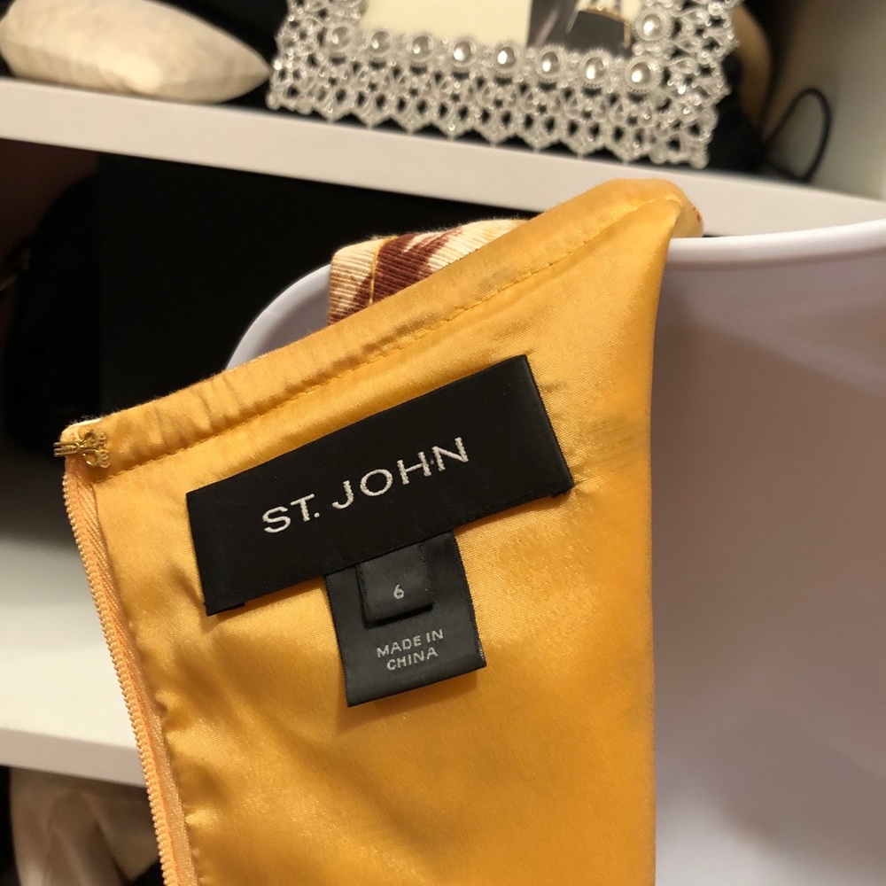 ST JOHN DRESS - Picture 6 of 12